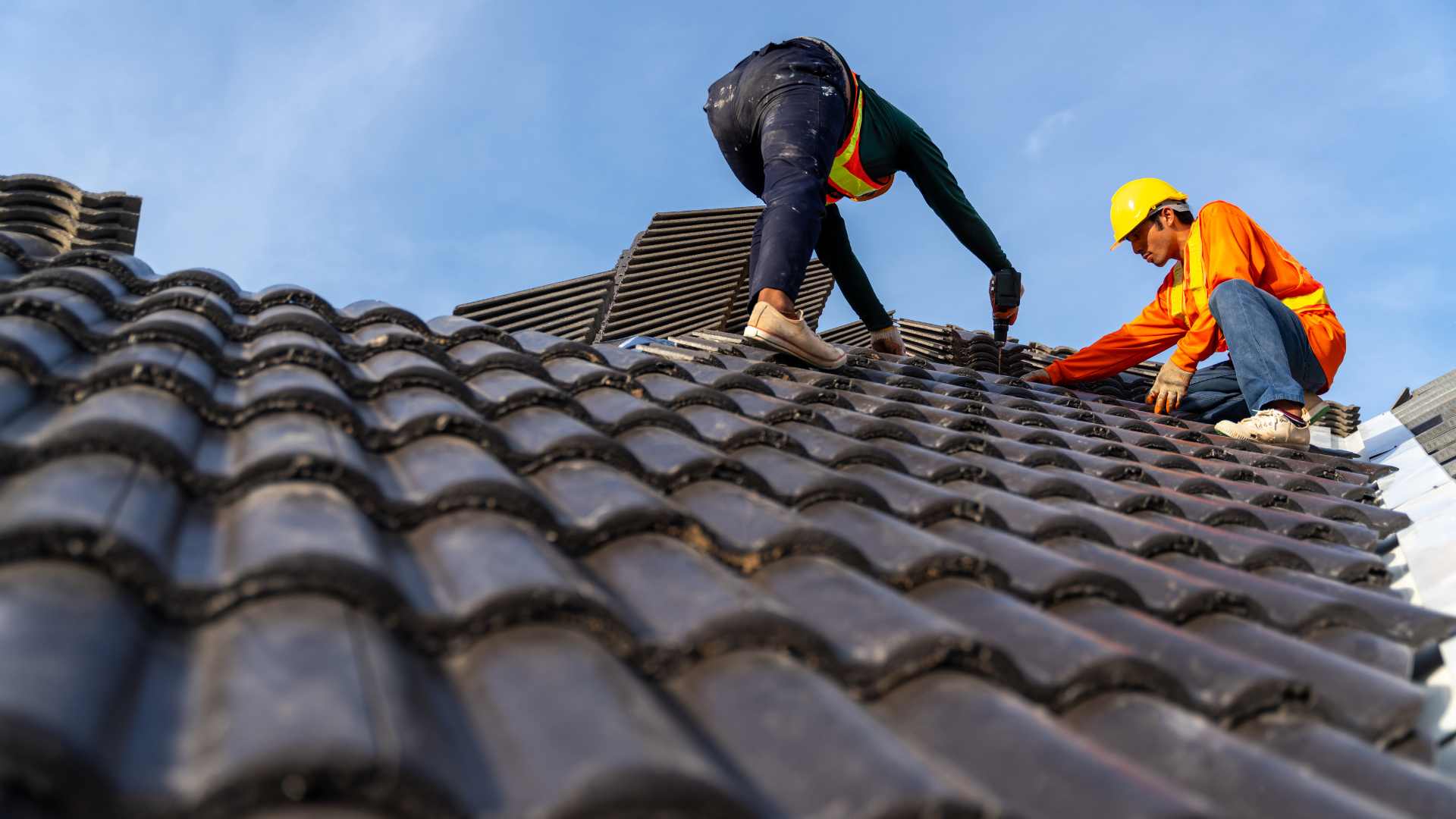 Residential Roof Repair in Gardena, California